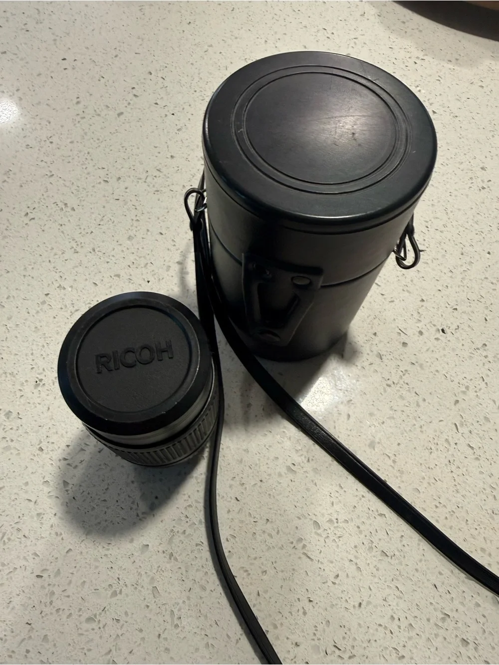 RICOH Telephoto Camera Lens 135mm XR Rikenon 1:28 with Case